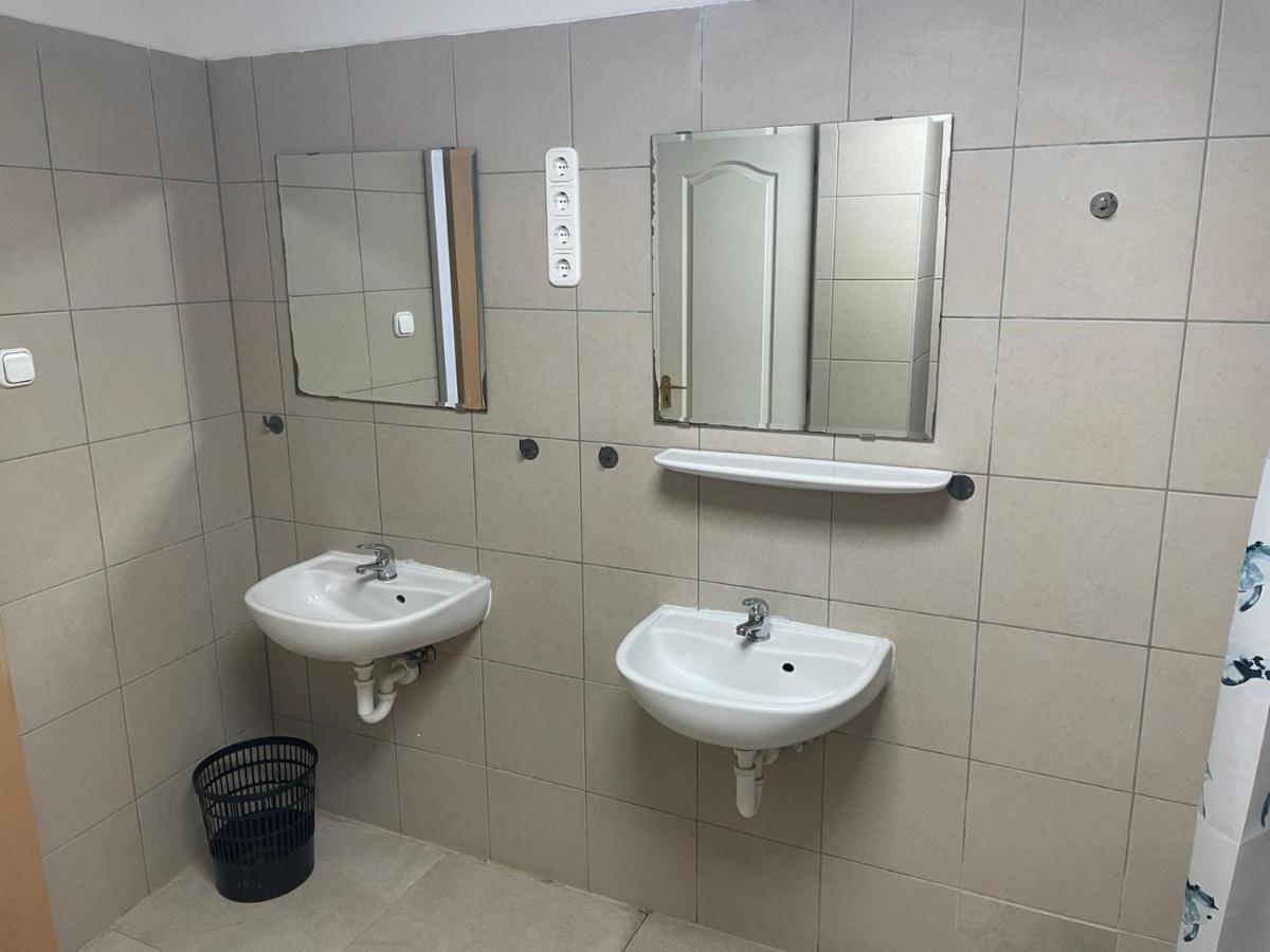 Viola Hostel Budapest Extérieur photo